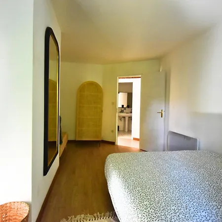 Evasion Au Chateau * Ravenel