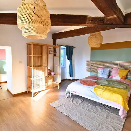 Evasion Au Chateau 公寓