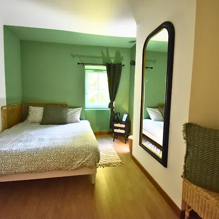 Evasion Au Chateau Ravenel